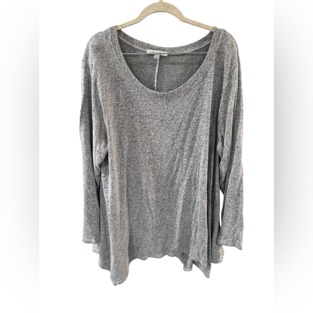 Green Envelope Heather Gray Long Sleeve Top
